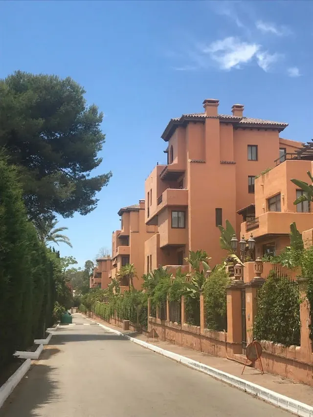 Gran Atico Duplex entre marbella y Estepona , lado playa 2º linea — 38