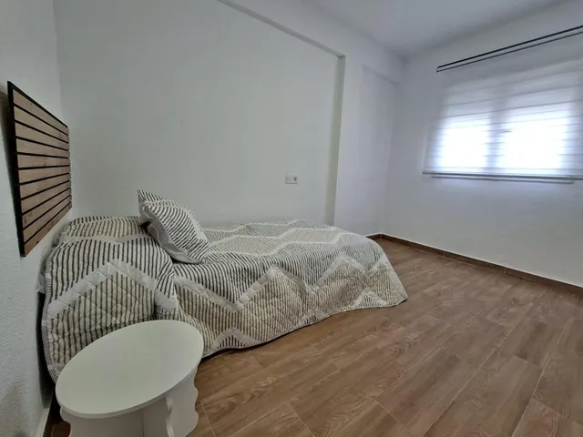 Se alquila fantástico piso en Sax — 8