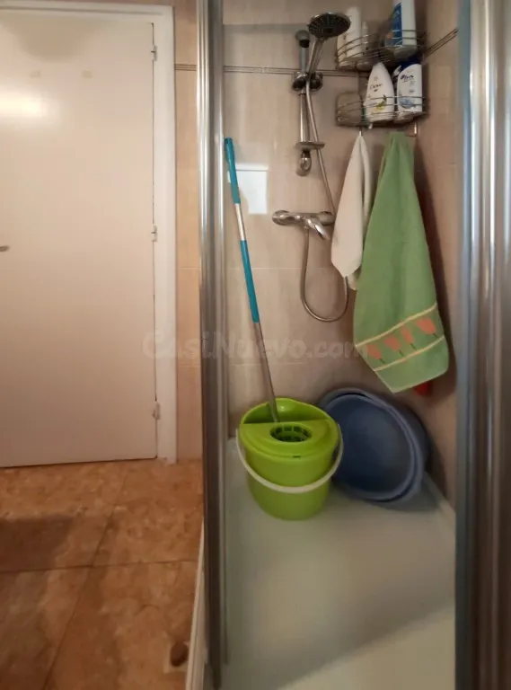 ? Amplio piso de 3 dormitorios con parking — 28