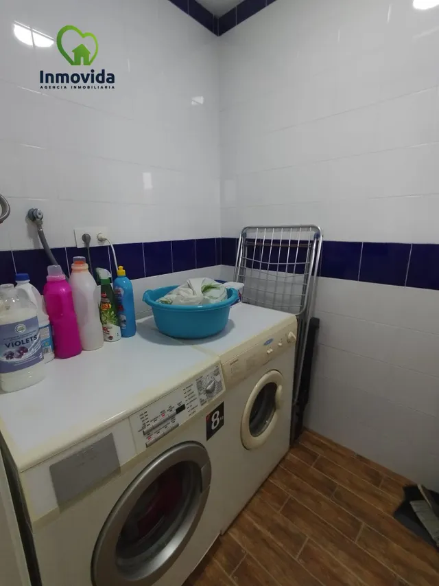 Casa Reformada con Espacios Exteriores en Córdoba - €380,000 — 46