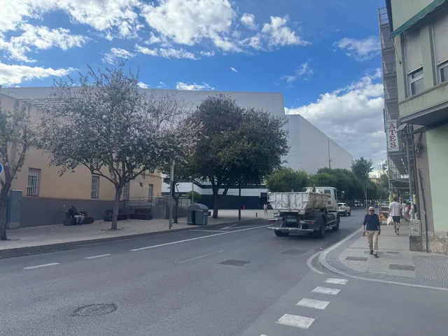 Plaza de Parking en Alquiler en Calle Sevilla — 14