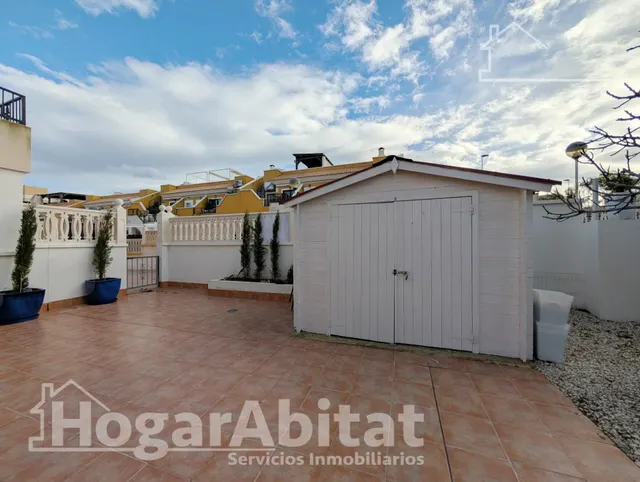 REFORMADO CON TERRAZA, PISCINA Y GARAJE CERCA DE LA PLAYA — 20