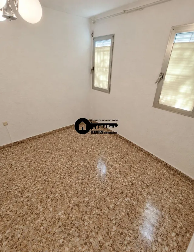Se vende piso en zona santa teresa – gran oportunidad para reformar — 6