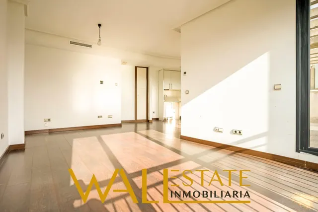 Precioso ático con terraza y vistas en Adelfas — 9