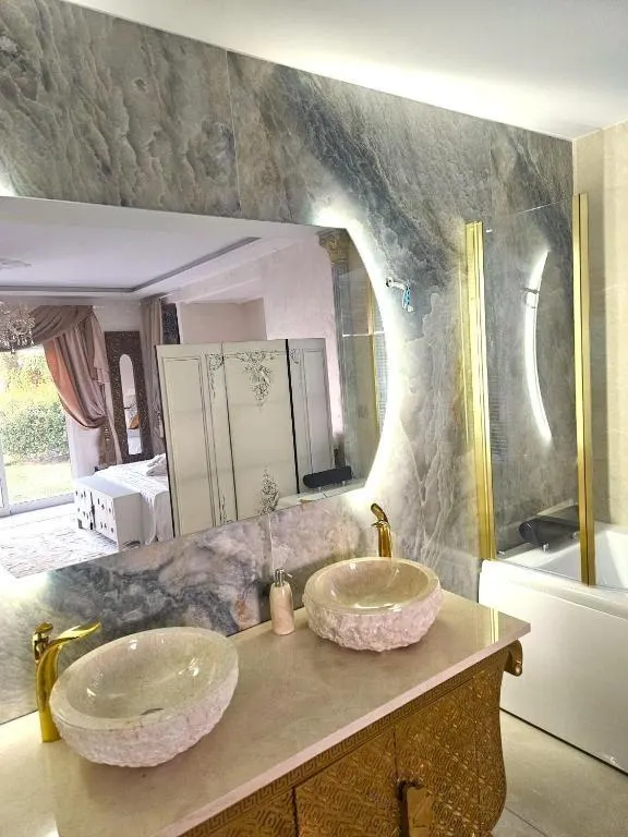 ESPECTACULAR VILLA DE LUJO EN ALQUILER EN 1ª LÍNEA DE PLAYA DE CABOPINO CON MARAVILLOSAS VISTAS AL MAR — 27