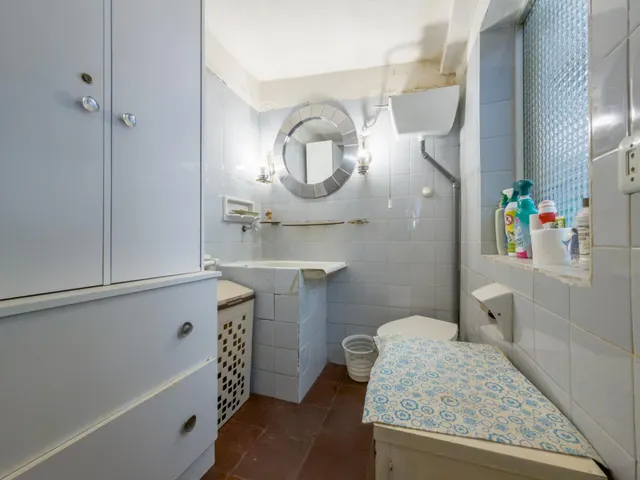 DISFRUTE DEL CENTRO DE GRANADA SIN RENUNCIAR A LAS COMODIDADES DE UNA CASA PAREADA CON JARDIN. — 25