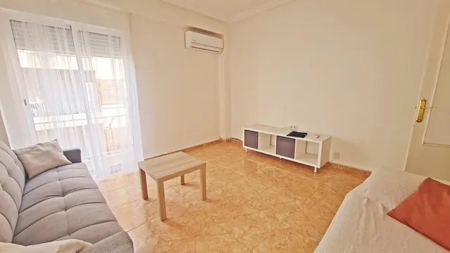 Se alquila piso en Petrer en la zona de avda de madrid — 8