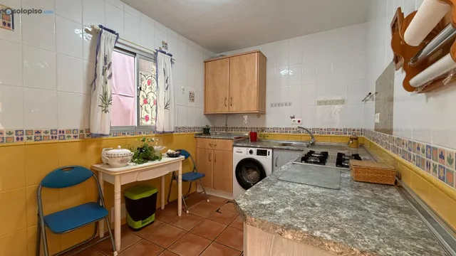 Piso en venta en el centro de Fuengirola - 3 Dormitorios — 6