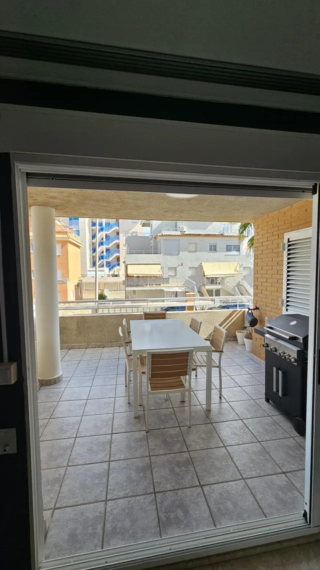 Apartamento 3 habitaciones 98m² en alquiler - Platja de Oliv - foto 3