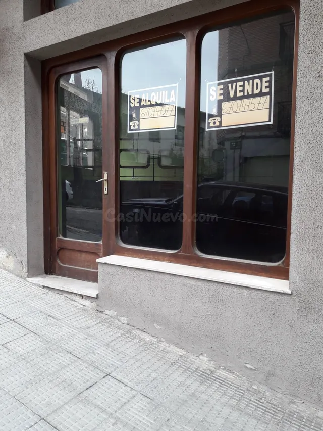 SE VENDE LOCAL COMERCIAL EN LA ZONA DEL CALAVERÓN - foto 4