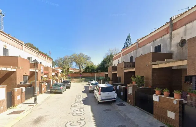 CASA EN CASTILLEJA DE LA CUESTA