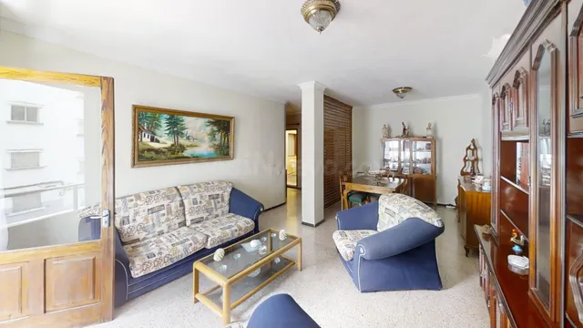 Edificio en venta en Tamaraceite de 506 m2 Garaje, Local, Vivienda y Azotea  Ideal para inversión — 4