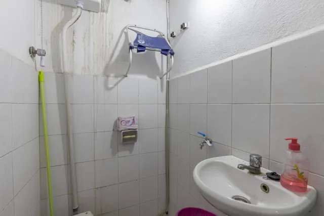 Local comercial 198m² en venta - Barriada primero de mayo — 12
