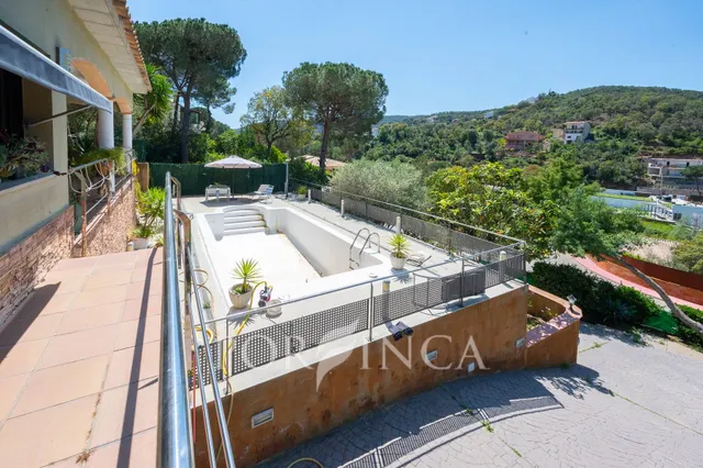 Encantadora villa con piscina y vistas panorámicas en Calonge Costa Brava — 9