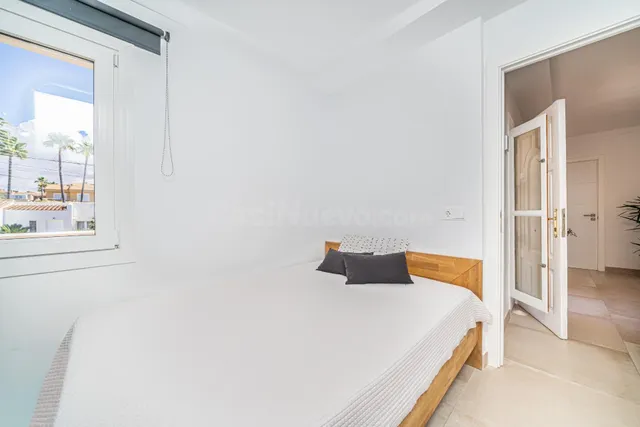 Espectacular chalet en badia blava (alquiler larga estancia o temporal ) — 25