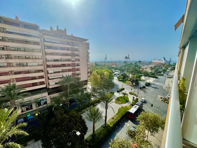 Muy buen piso de 4 Dorm. en Av. Oscar Espla — 9