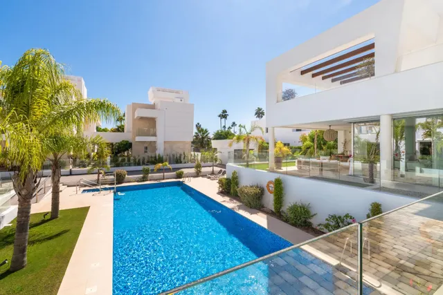 Villa de 4 dormitorios y 3 baños cerca de la playa. San Pedr - foto 3