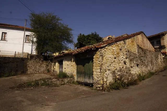 CUADRAS EN BIELVA — 3