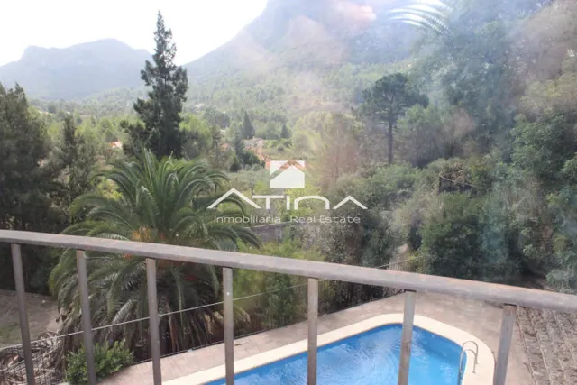 Chalet todeado de naturaleza y vistas abiertas a la Montaña situado en La Drova — 11