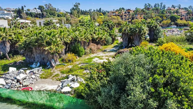 Parcela 2000m² en venta - Costa Del Sol — 18
