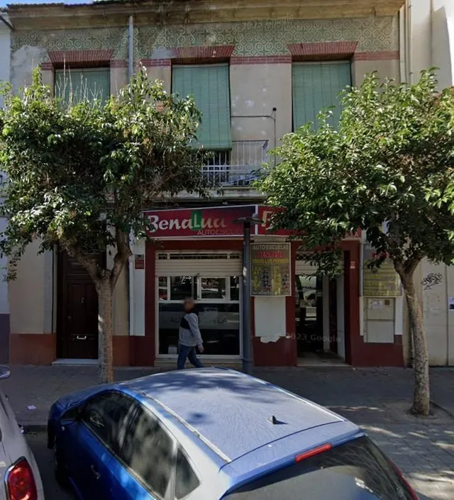 Oportunidad Única en Benalúa: Edificio con Potencial de Desarrollo — 3