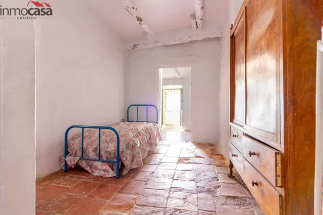 CASA DE PUEBLO EN PADUL PARA REFORMAR!!! — 28