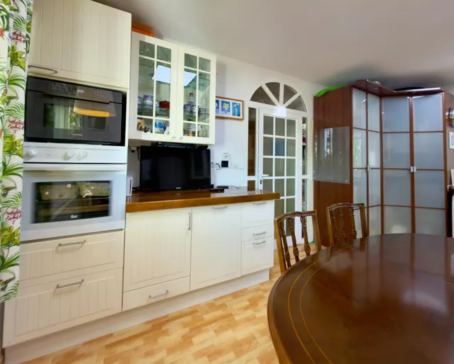 CHALET INDEPENDIENTE CON 3.500 M2 DE PARCELA, PISCINA, VIVIENDA DE INVITADOS Y PISTA DEPORTIVA EN LOS TABLAZOS — 18