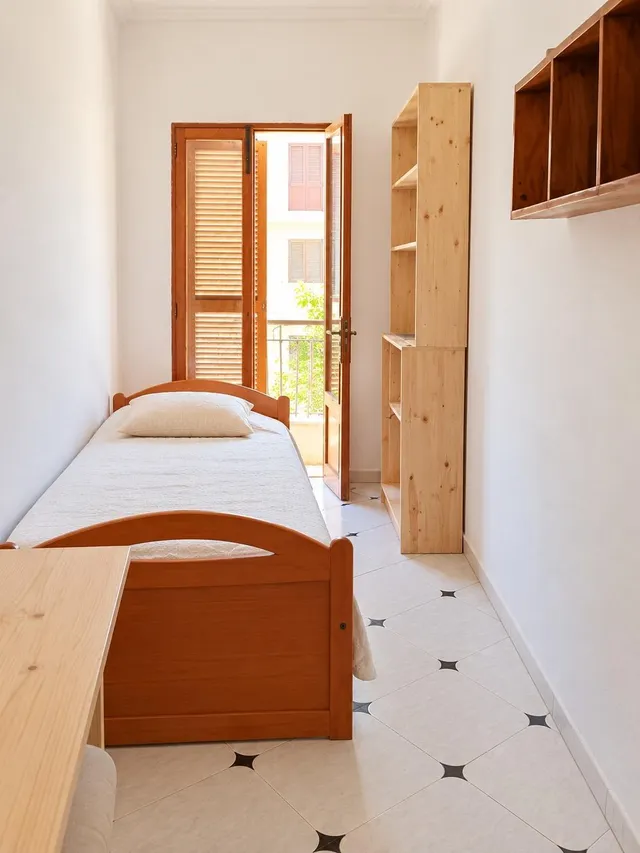 Piso amplio con terraza, tres balcones y posibilidad de dividir en dos viviendas en Manacor — 9