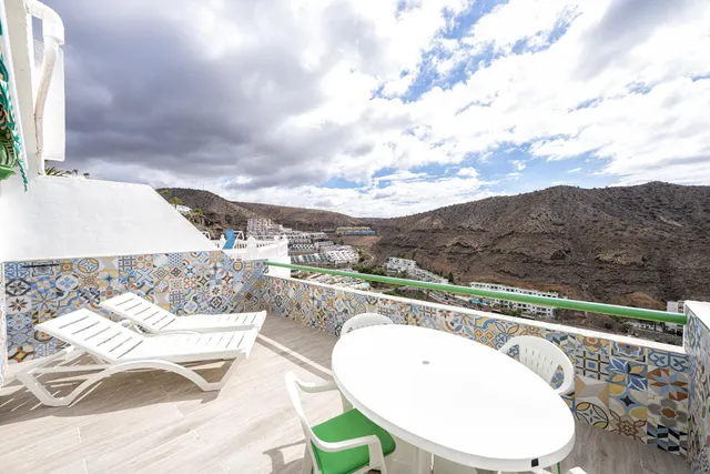 Exclusivo apartamento reformado en esquina con vistas panorámicas al océano – Corona Amarilla, Puerto Rico — 10