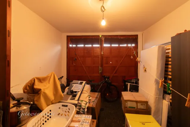 Casa en venta - Propiedad con dos viviendas independientes. — 8