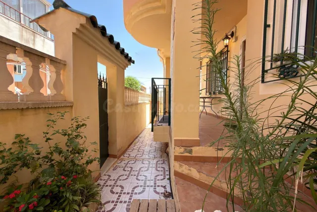 MAGNIFICO BUNGALOW DE PLANTA BAJA CON PISCINA COMUNITARIA, IDONEO COMO VACACIONAL — 2