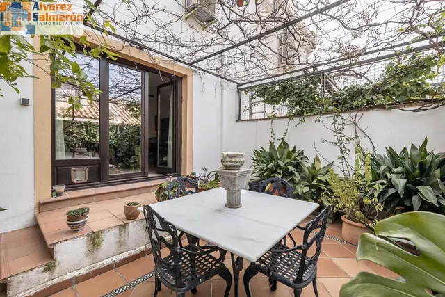 Casa única en Granada capital. — 12