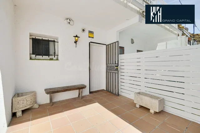 APARTAMENTO EN LA ESCALA
