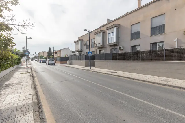 ¡¡¡amplio piso de 3 dormitorios, 2 baños, cochera y trastero, por solo 179.900 €!!! — 41