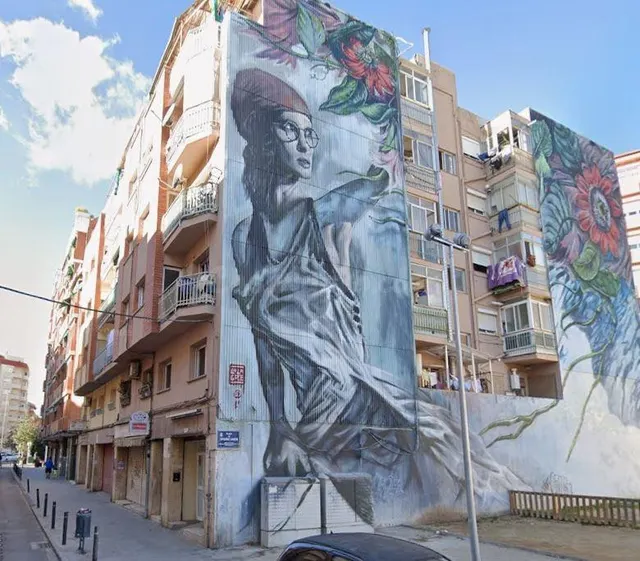 SE VENDE piso OKUPADO en Calle Manresa 5 de Terrassa, Barcelona. — 3