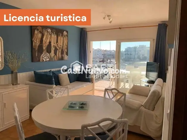 Amplio apartamento renovado de 2 dormitorios con terrazas y  - foto 2