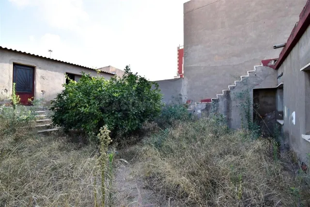CASA PARA REFORMAR CON PARCELA - foto 3