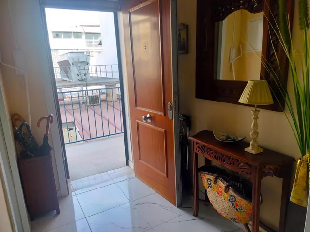 Piso amplio y reformado en pleno corazon comercial de Benidorm y a pocos pasos de la playa — 29