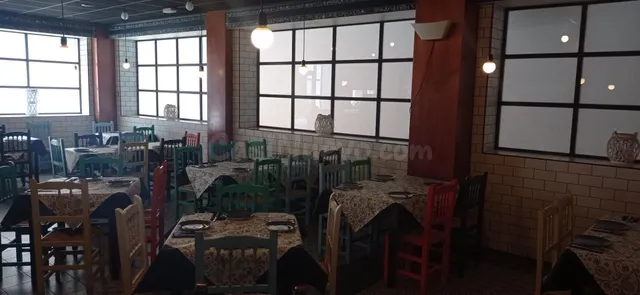 SE VENDE NEGOCIO DE HOSTELERIA, EN PLENO FUNCIONAMIENTO. — 4