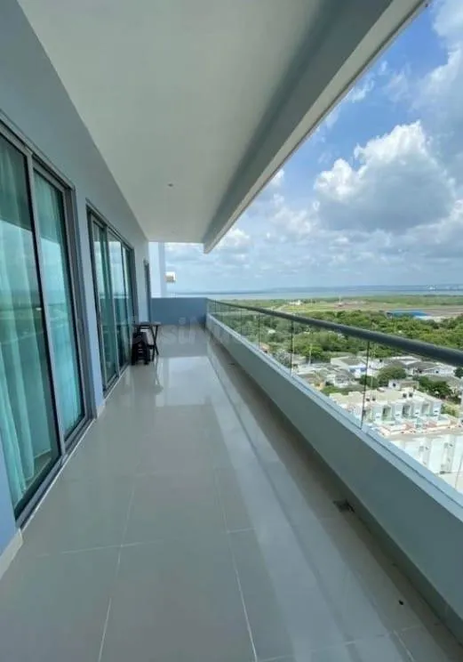 ¡Se vende hermoso apartamento en la exclusiva zona de Crespo - foto 2