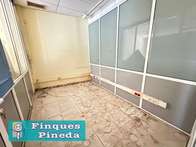 Local comercial a 50m de la playa en Calella — 3