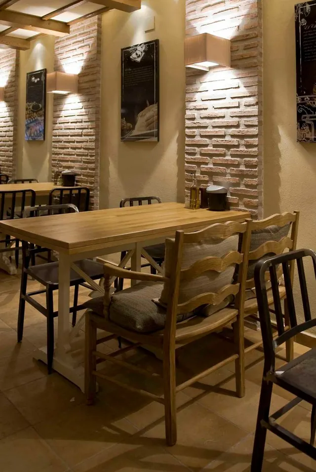 NEGOCIO CAFETERÍA EN LANJARÓN — 10