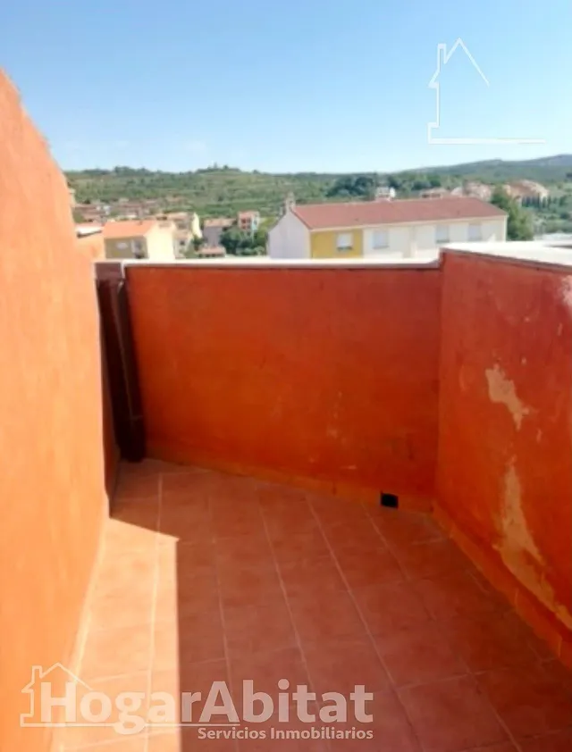 ¡Bonitas vistas! Ático económico y luminoso con dos terrazas, cerca del centro — 13