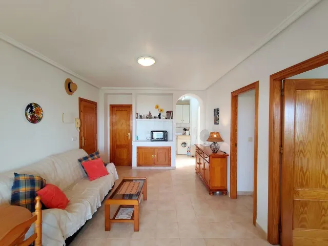 GRAN APARTAMENTO EN LA ZENIA ORIHUELA: 2 HAB, 1BAÑO - foto 3