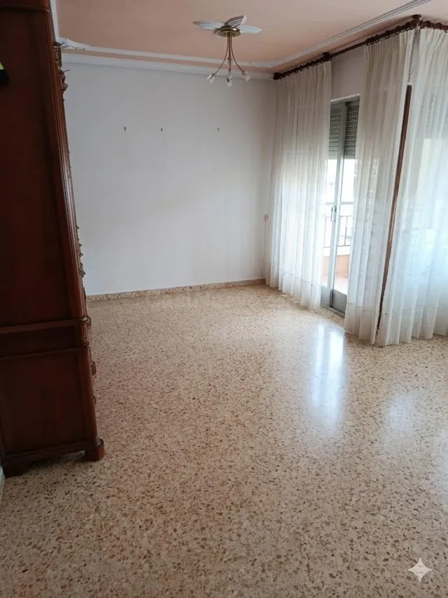 Local comercial y vivienda unifamiliar independiente - foto 3