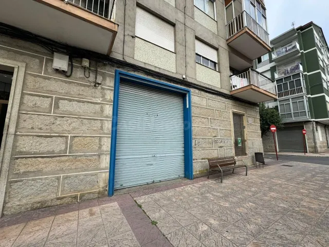 VENTA DE LOCAL EN A CARBALLEIRA EN ZONA DE MUCHO TRANSITO. - foto 2