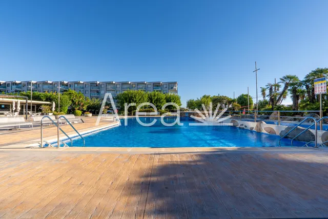 Apartamento con muchas posibilidades primera línea de mar — 38