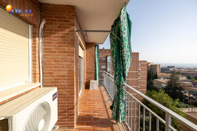 Precioso piso en Luz Casanova de Granada — 2