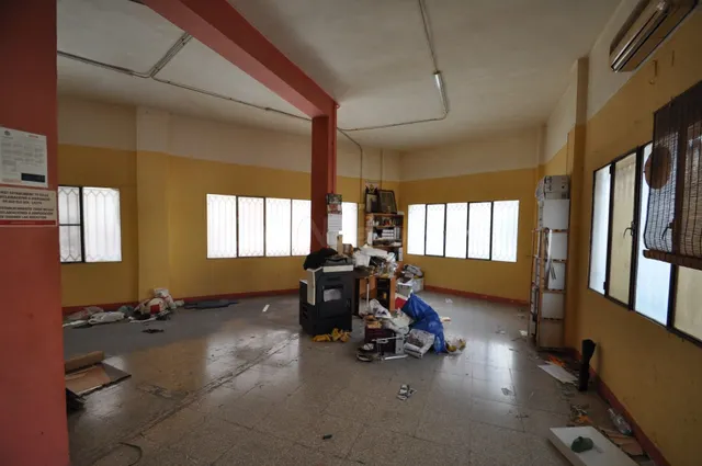 Local comercial 80m² en venta - Comunidad valenciana - foto 2