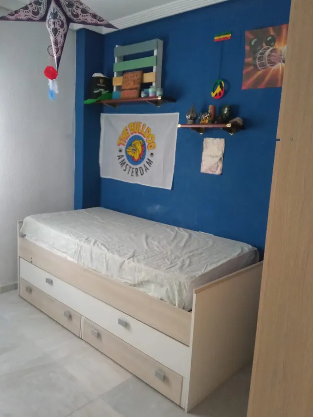 Magnifico piso de 4 habitaciones,  salón, cocina ,2 baños, garaje y trastero. — 13